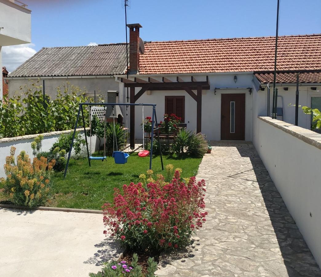 Holiday Home Arbanase Ζαντάρ Εξωτερικό φωτογραφία